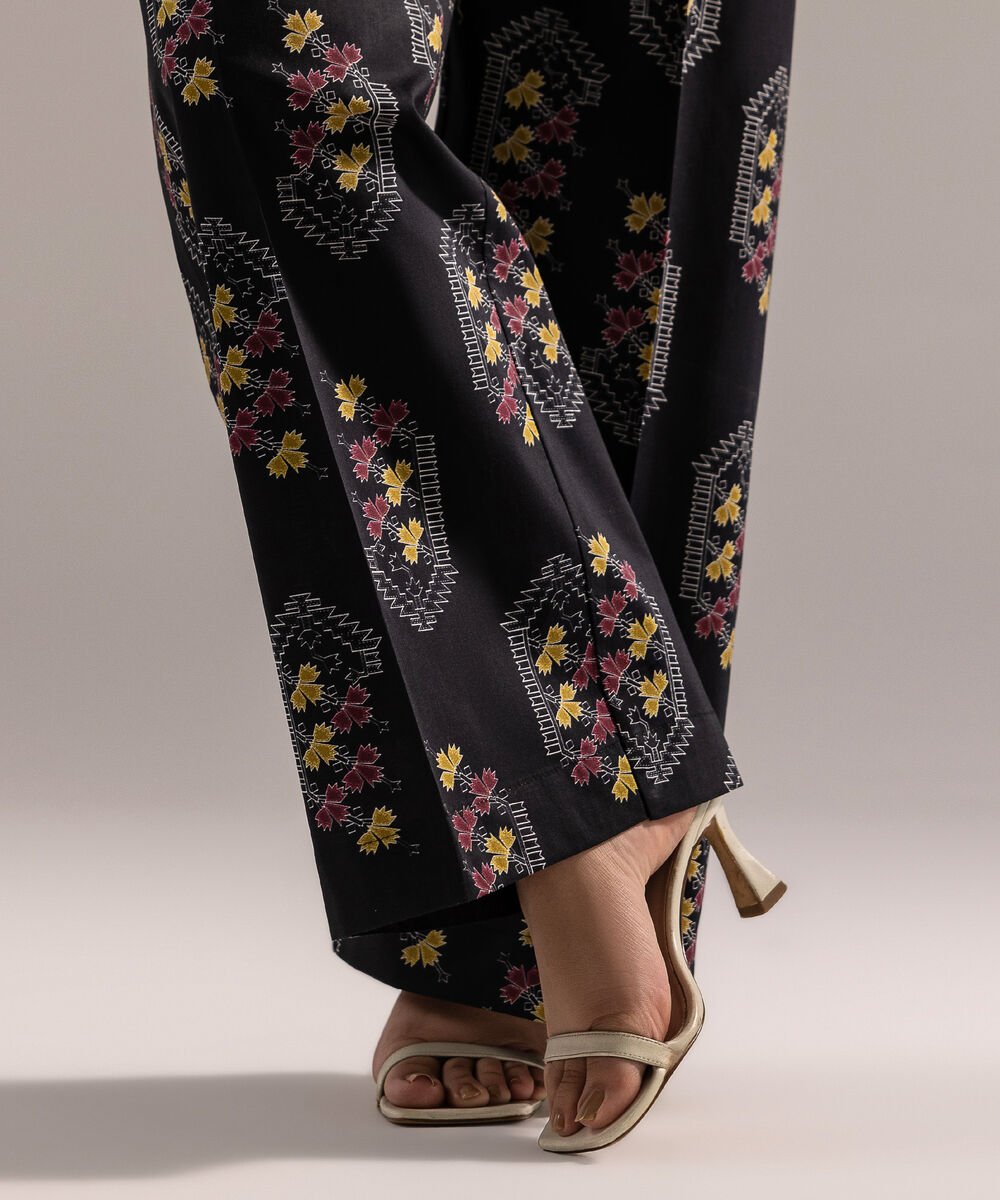 Women's RTW Cambric Printed Black Culottes