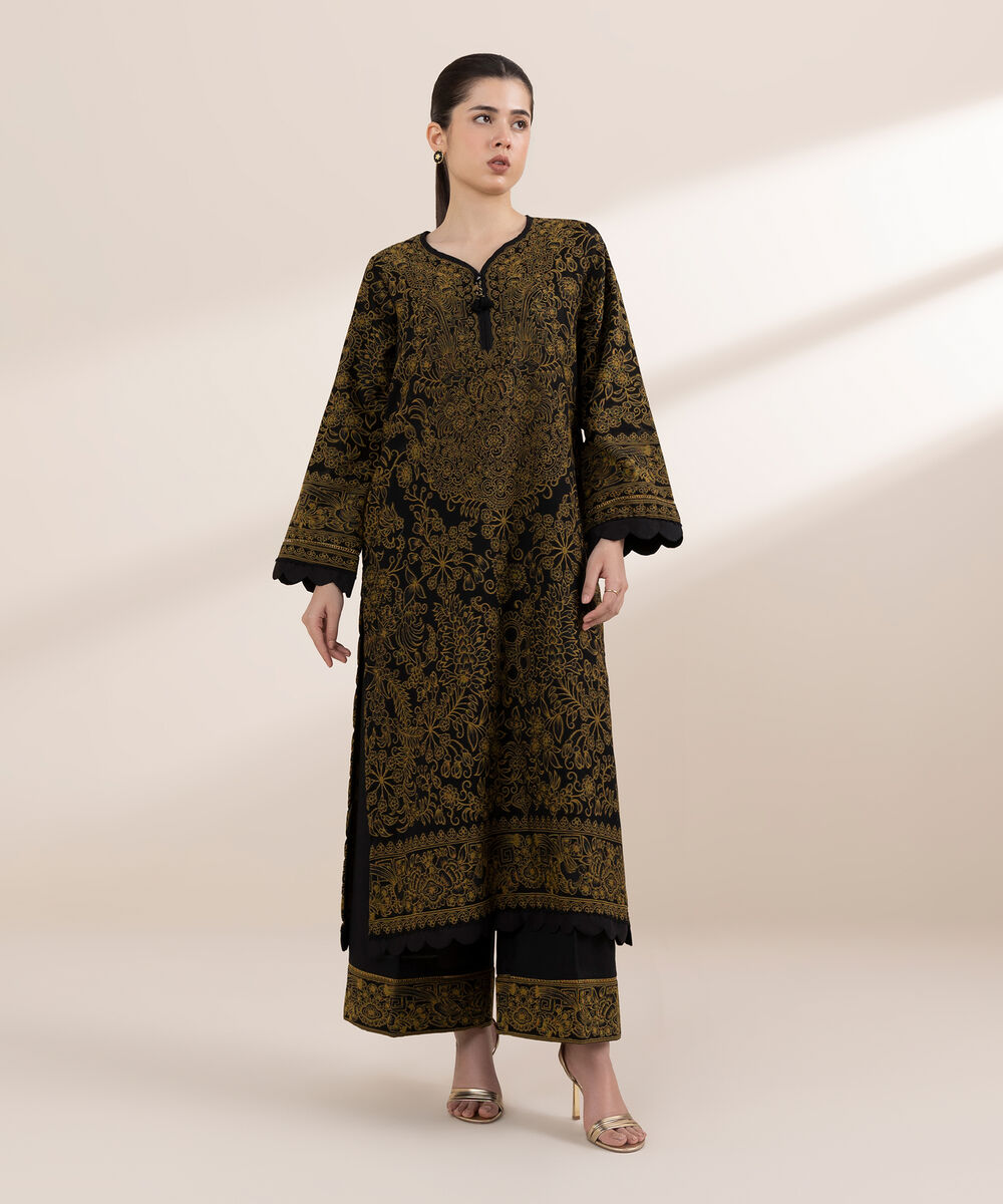 Women's RTW Extra Weft Jacquard Black Solid A-Line Shirt