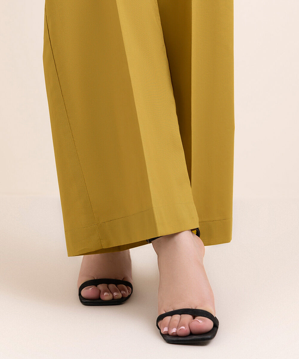 Woman - Yellow Solid Cambric Culottes