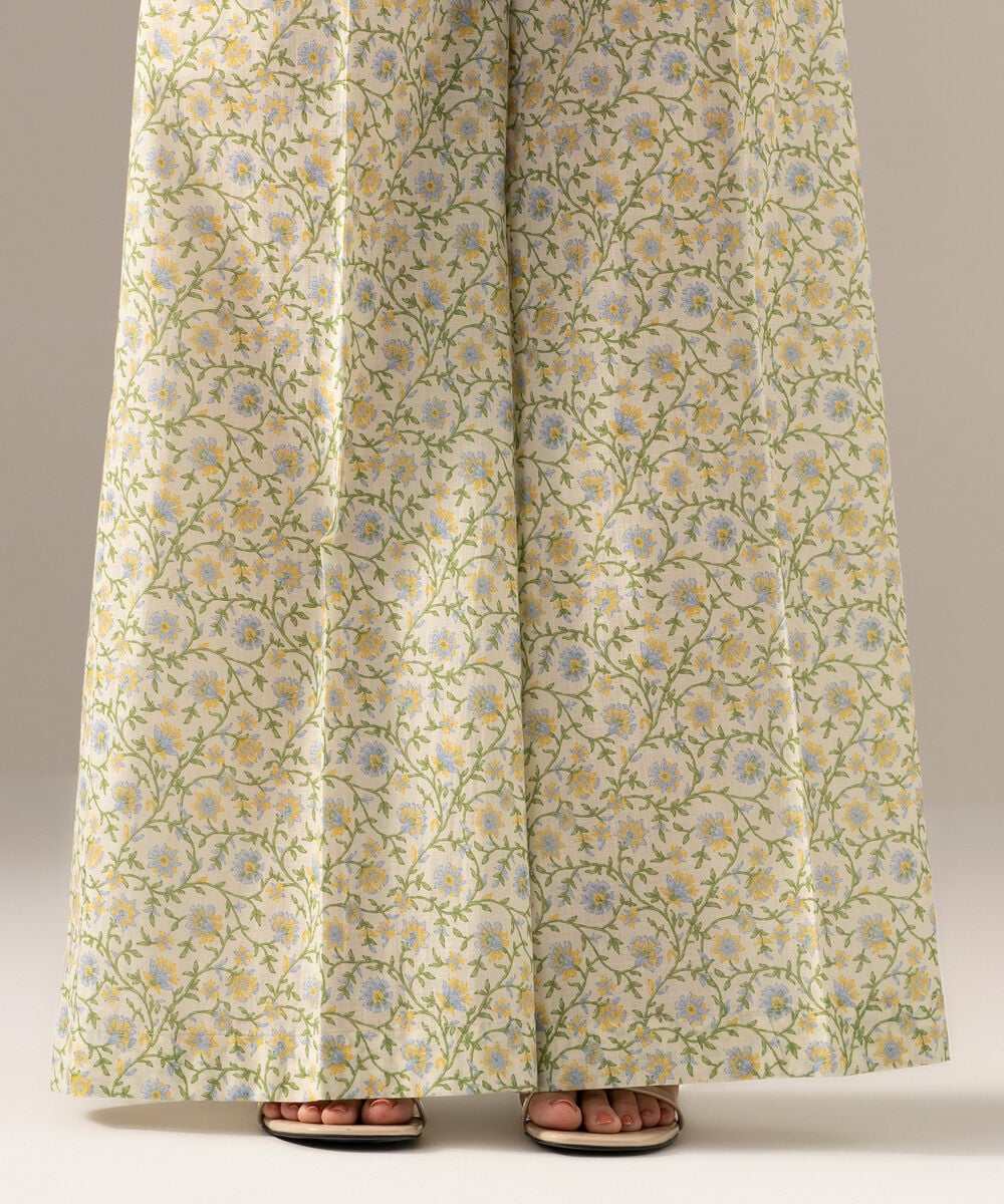 Women's RTW Crosshatch Printed White Flared Pants