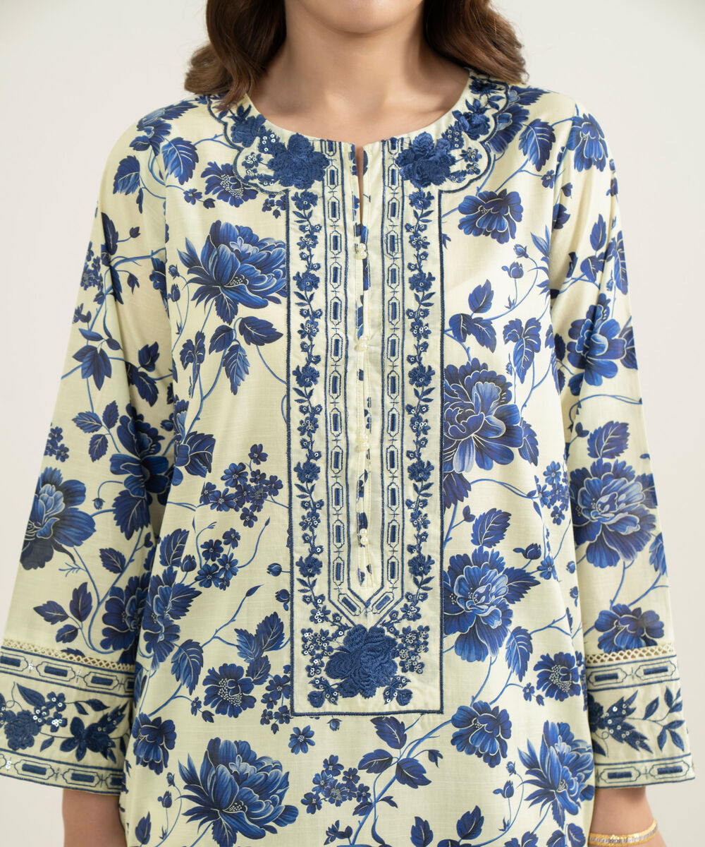 Women's RTW Slub Lawn Embroidered Off White 3 Piece Suit