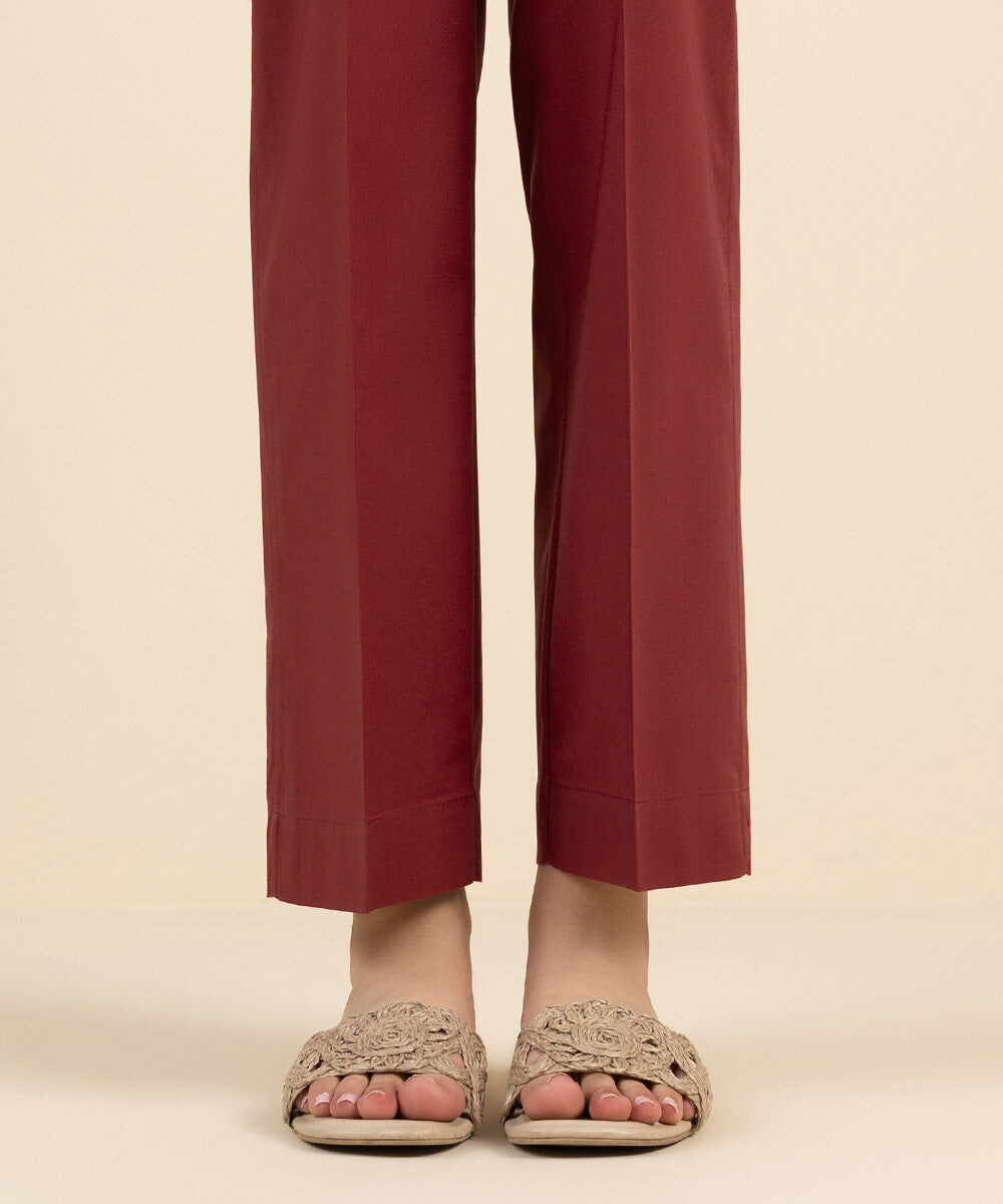 Woman - Red Solid Cambric Straight Pants