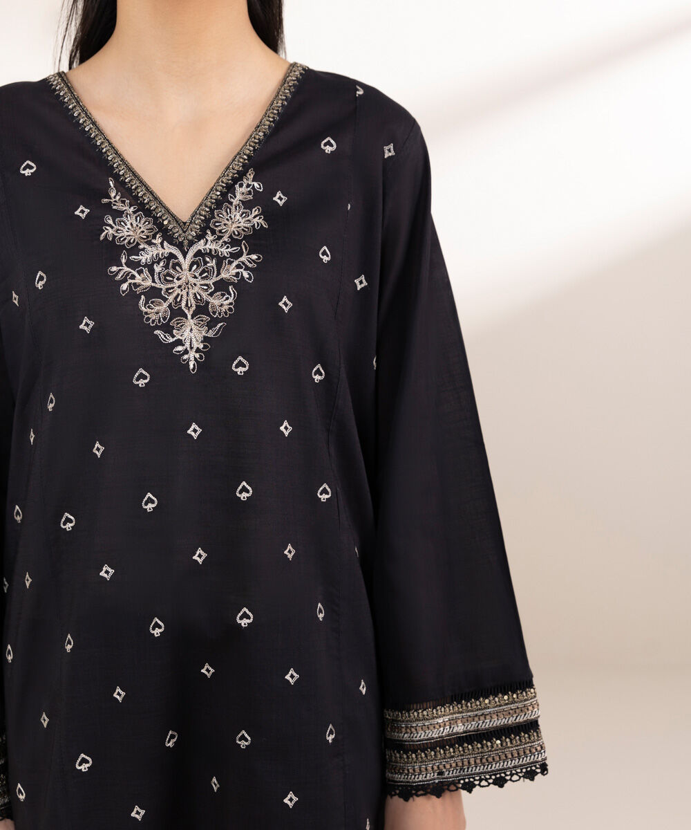 Women's Pret Cross Hatch Black Embroidered A-Line Shirt