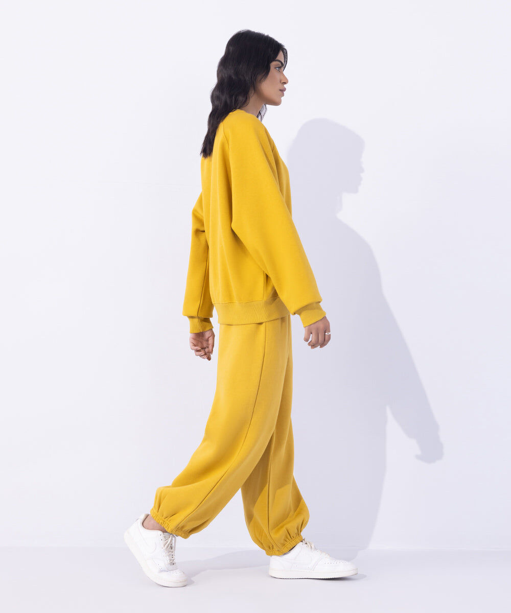 Woman - Yellow Fleece Sweatshirt with Raglan Sleeves