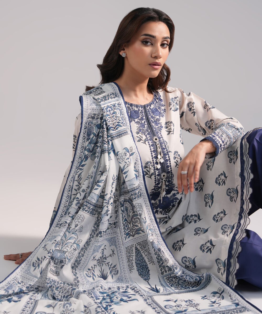 Women's RTW Zari Lawn Embroidered White 3 Piece Suit