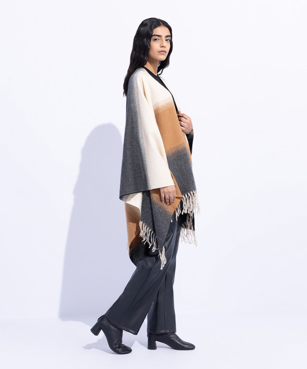 Woman - White Cape Shawl