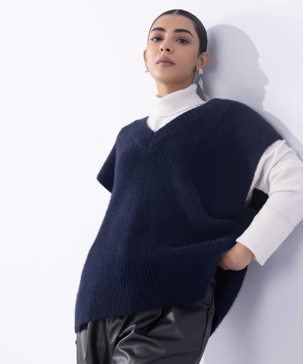 Woman - Blue Loose-Fit Sleeveless Sweater