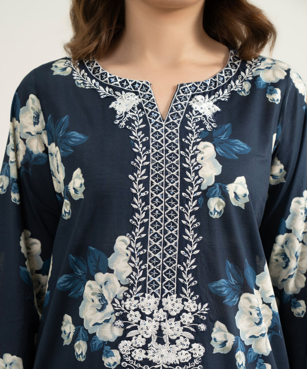 Women's RTW Slub Lawn Embroidered Blue 3 Piece Suit