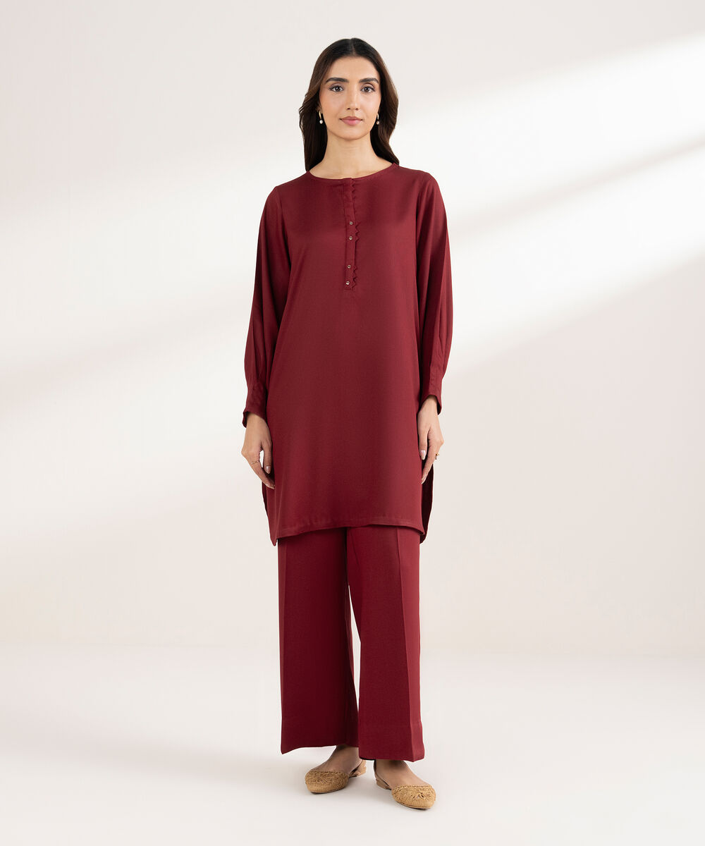 Women's RTW Bedford Solid Straight Red Shirt