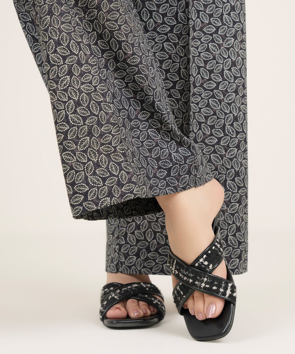 Women's RTW Cambric Printed Black Culottes