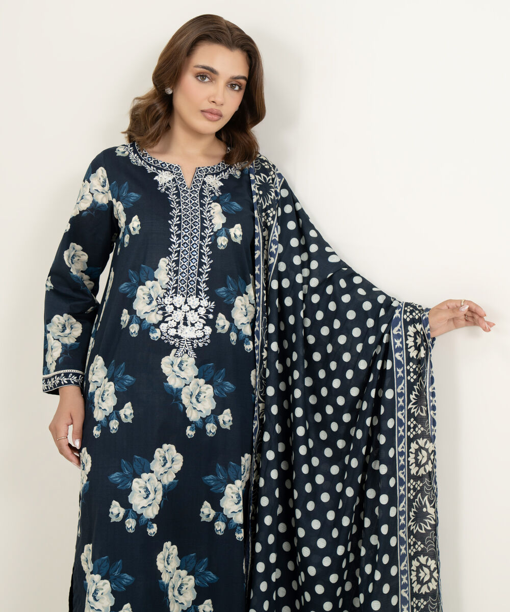 Women's RTW Slub Lawn Embroidered Blue 3 Piece Suit