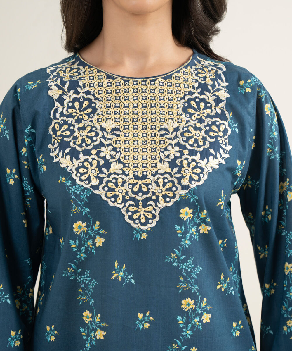 Women's RTW Crosshatch Embroidered Blue Straight Shirt