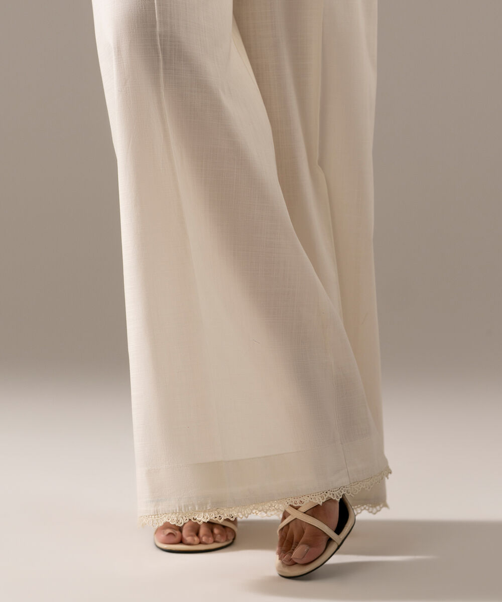 Women's RTW Cross Hatch Solid White Flared Pants