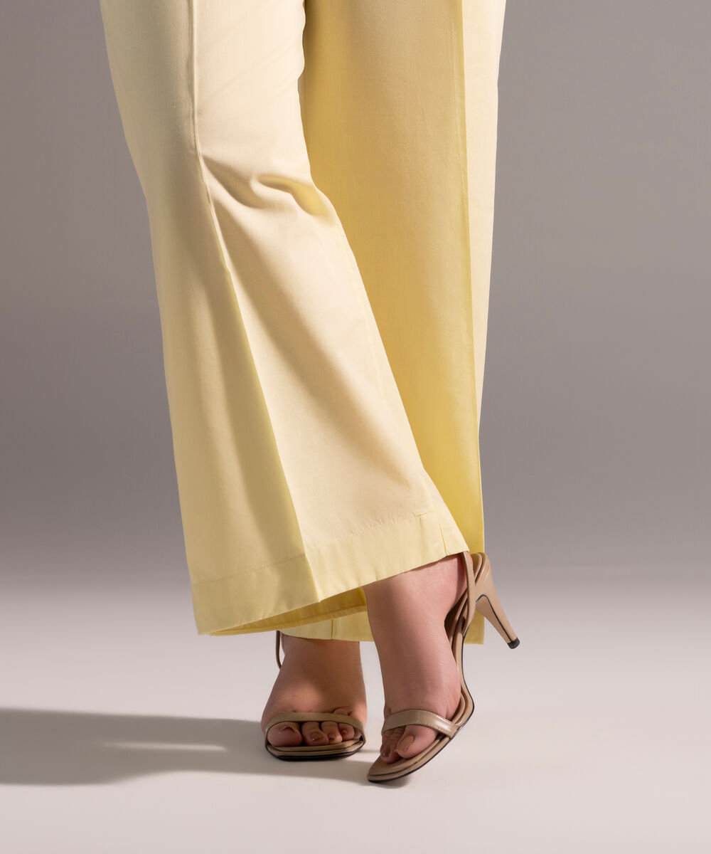 Women's RTW Cambric Solid Pale Yellow Culottes