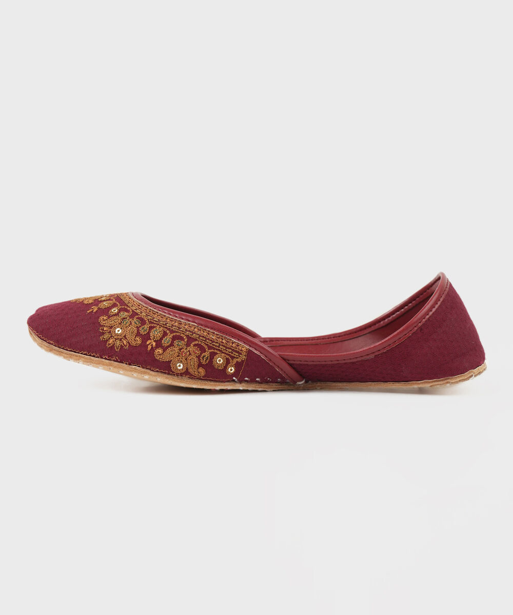 Women's Red Khussa