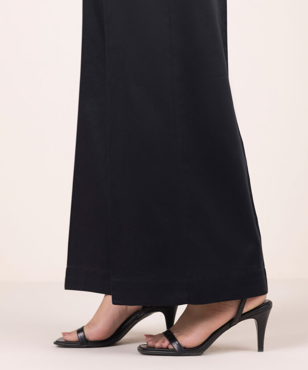 Women's RTW Cambric Solid Black Culottes