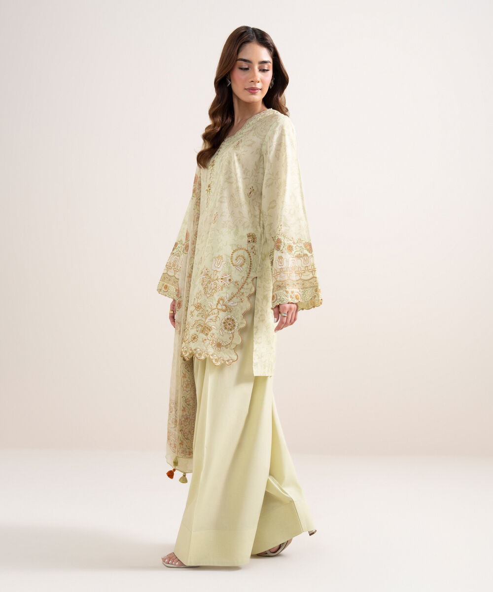 Women's Unstitched Lawn Embroidered Green 3 Piece Suit