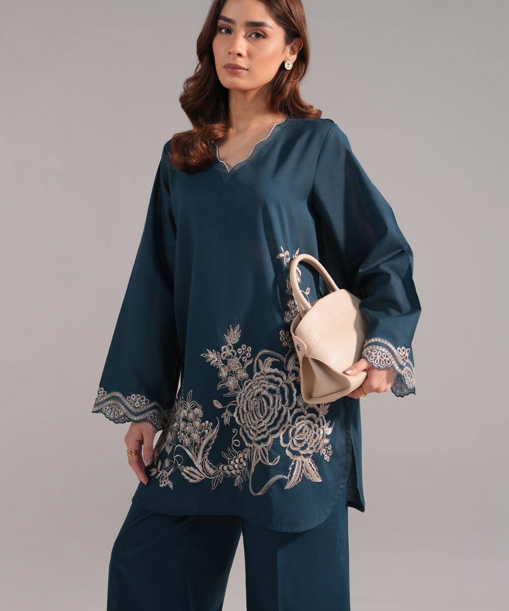 Women's RTW Crosshatch Embroidered Teal Straight Shirt