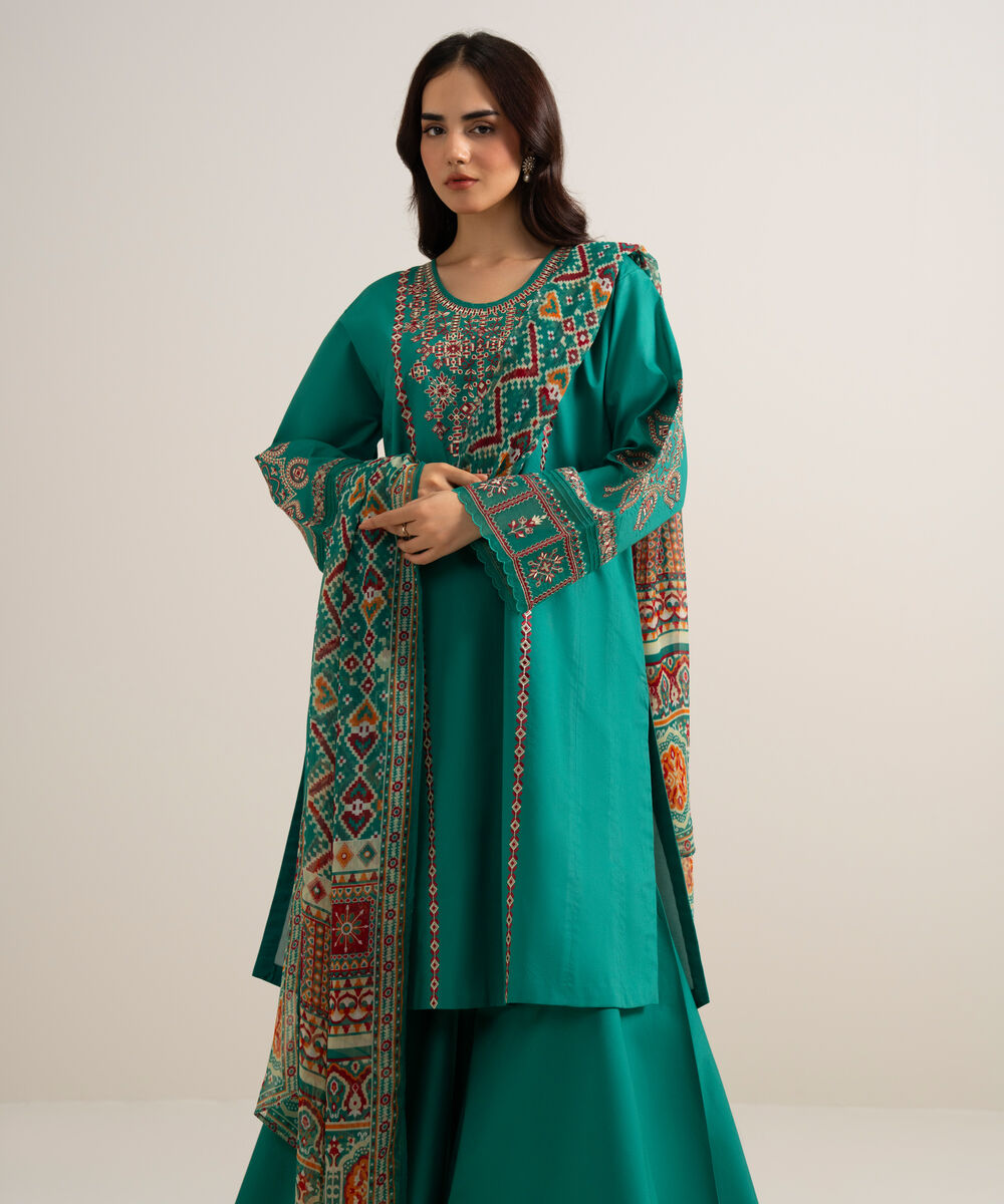 Women's Unstitched Lawn Embroidered Emerald 3 Piece Suit