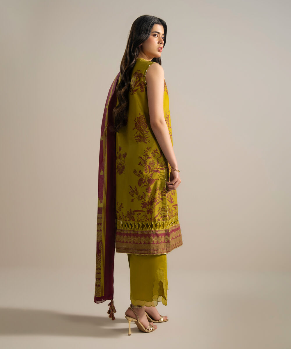 Women's RTW Zari Lawn Embroidered Green 3 Piece Suit