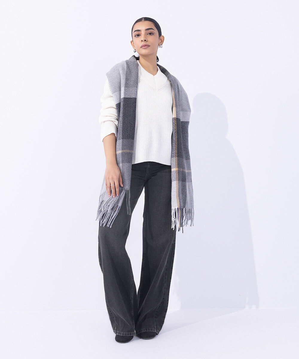 Woman - Grey Soft Woven Scarf