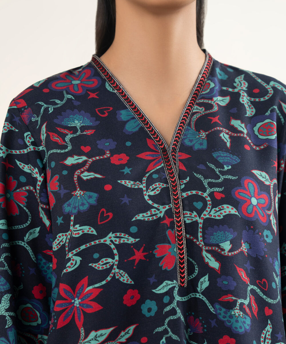 Women's RTW Herringbone Embroidered Black A-Line Shirt