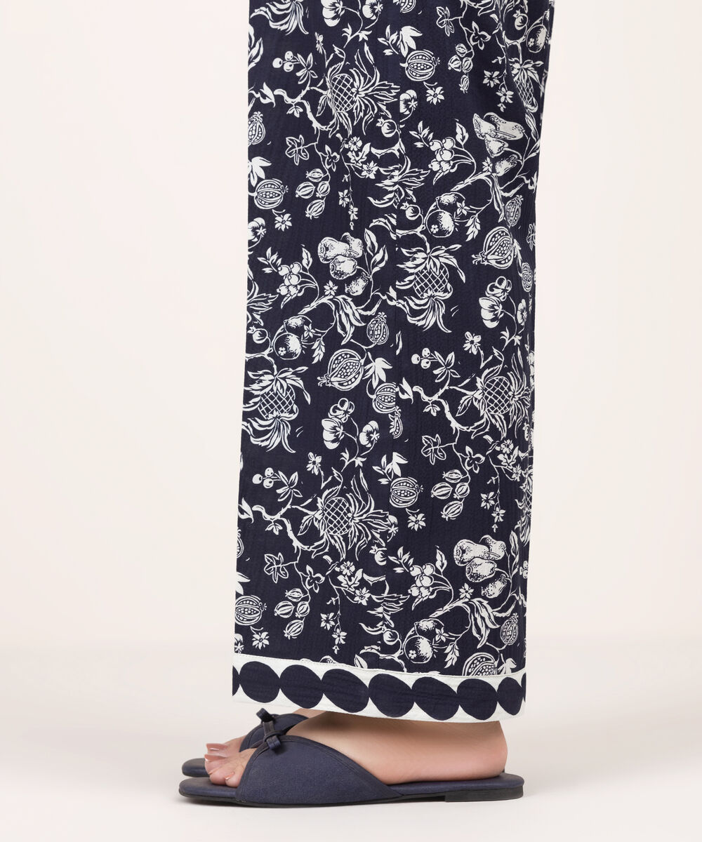 Women's RTW Seersucker Printed Black Straight Pants