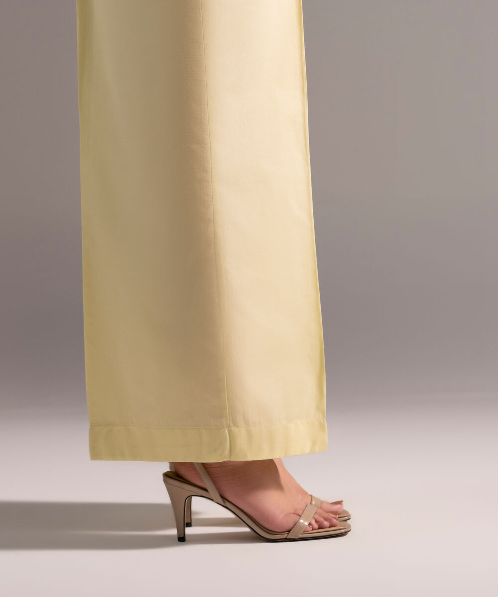 Women's RTW Cambric Solid Pale Yellow Culottes