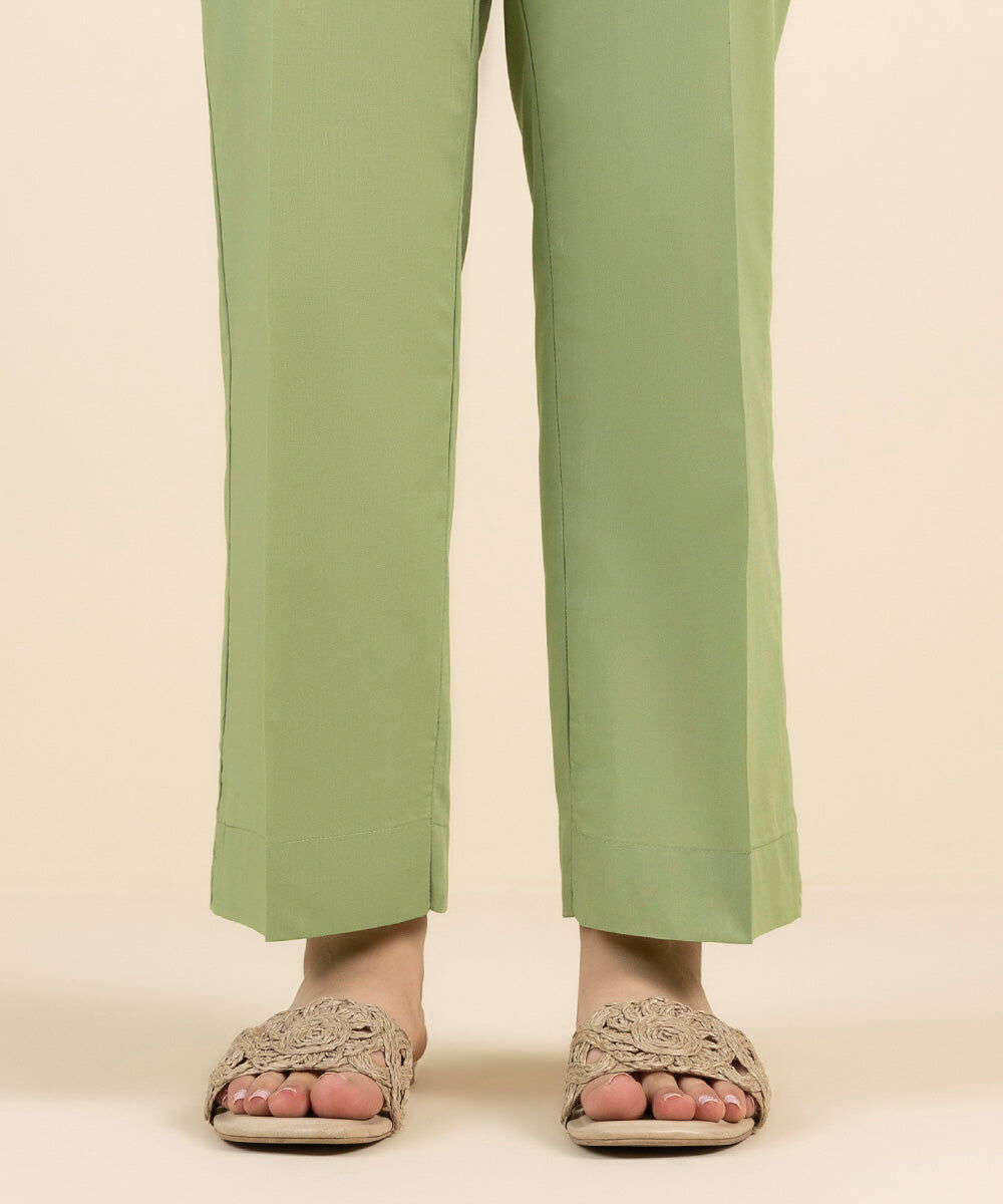 Woman - Green Solid Cambric Straight Pants
