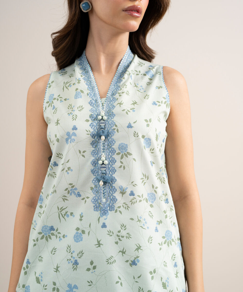 Women's Unstitched Lawn Embroidered Green 3 Piece Suit