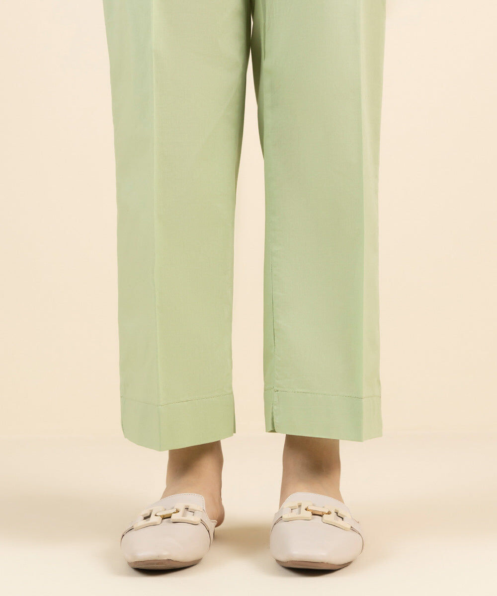 Woman - Green Solid Cambric Straight Pants