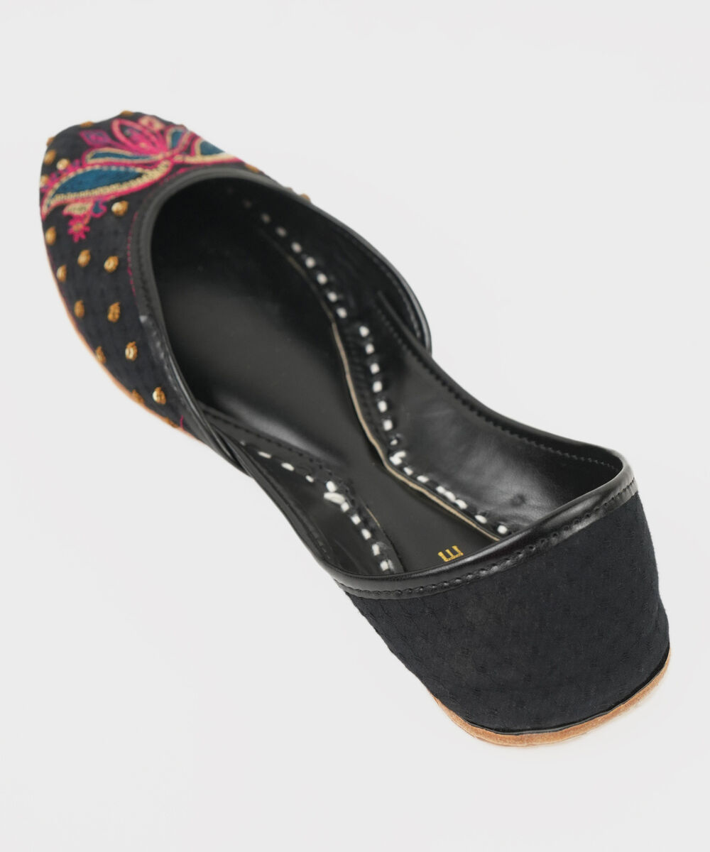 Women's Black Khussa