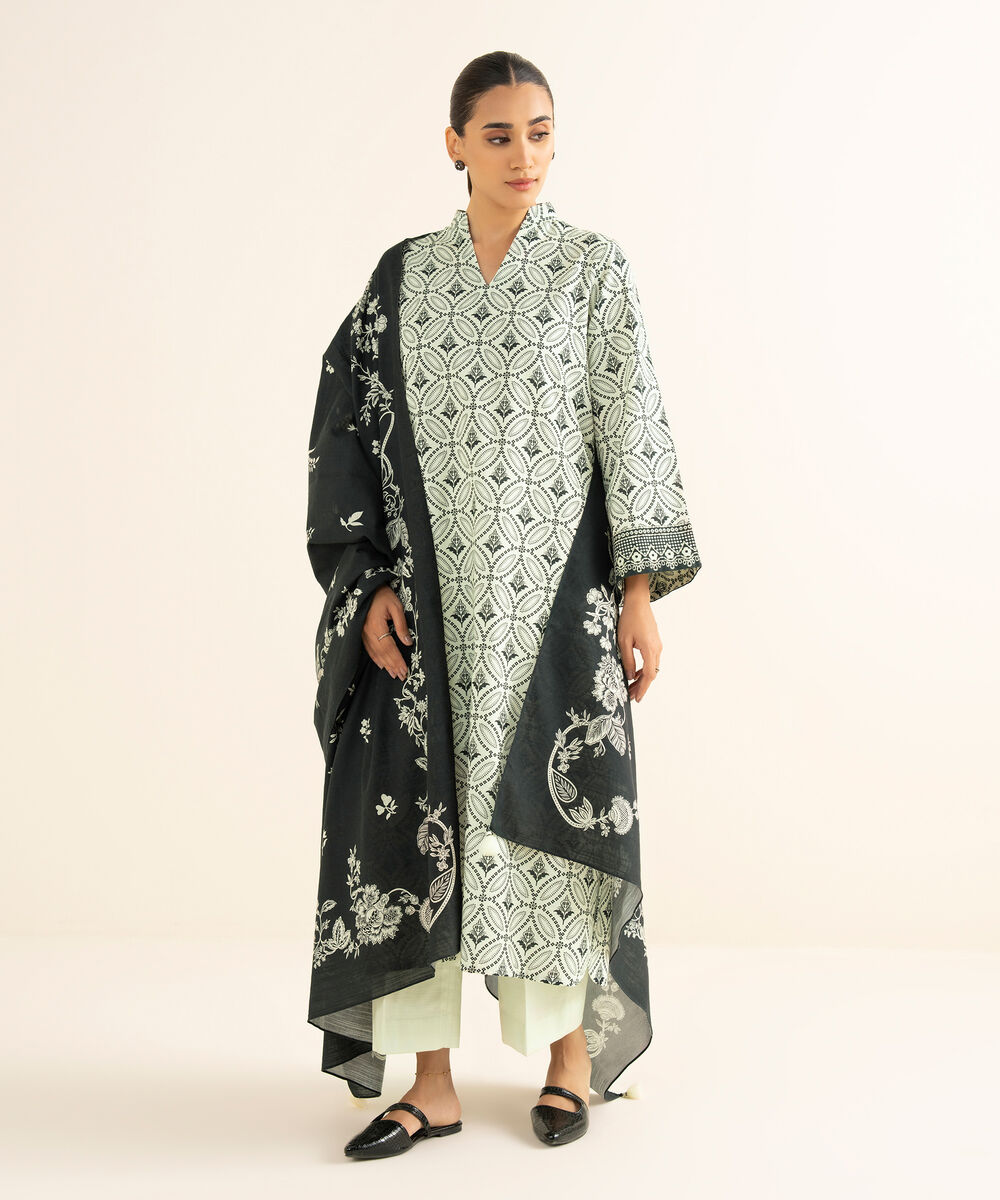 Women's Unstitched Light Khaddar Printed Multi 3 Piece Suit