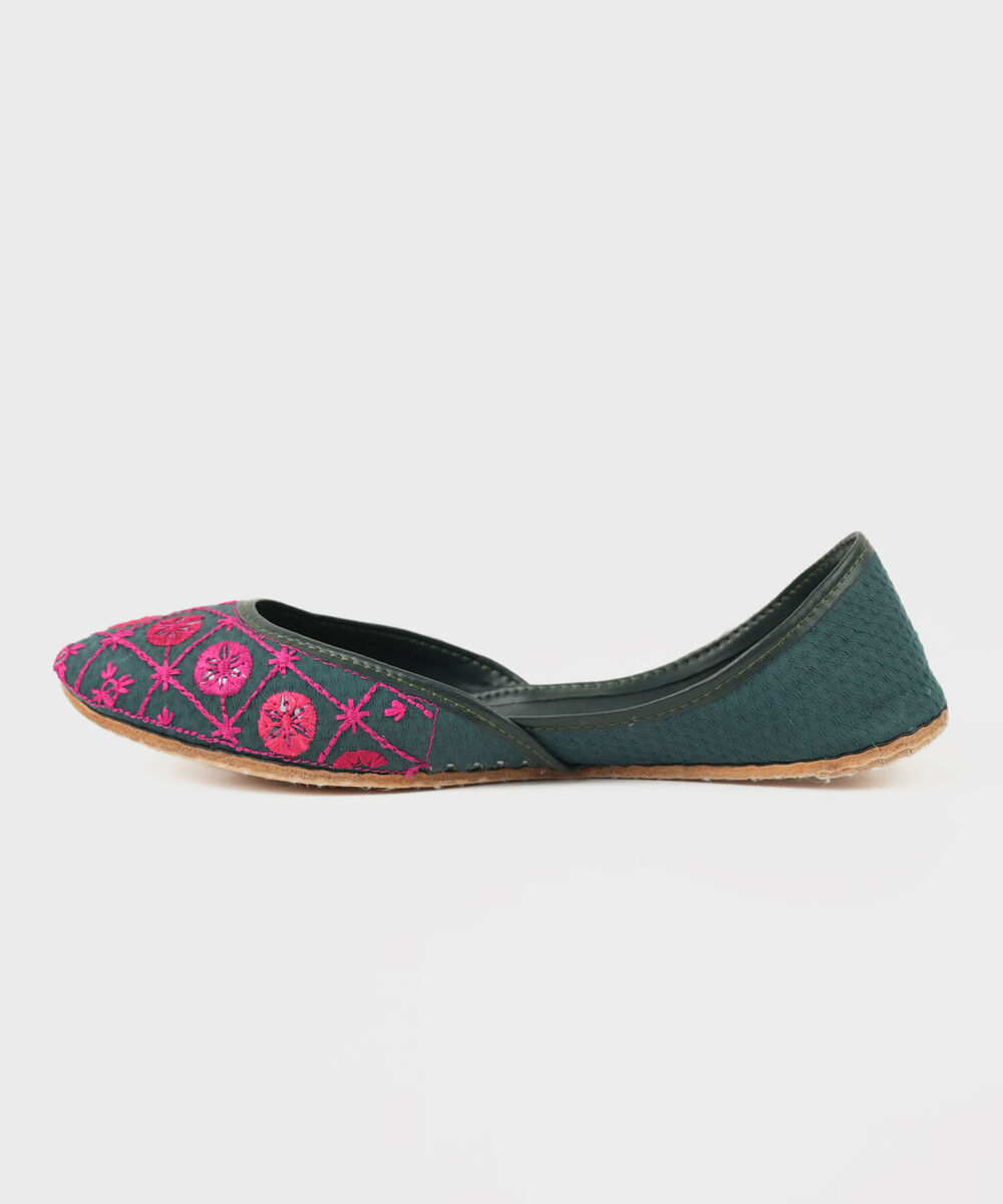 Women's Green Khussa