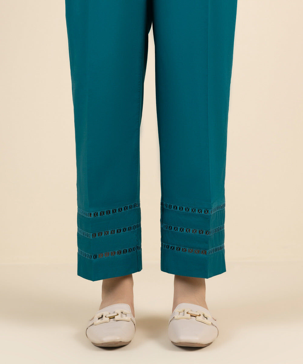 Woman - Green Solid Cambric Straight Pants