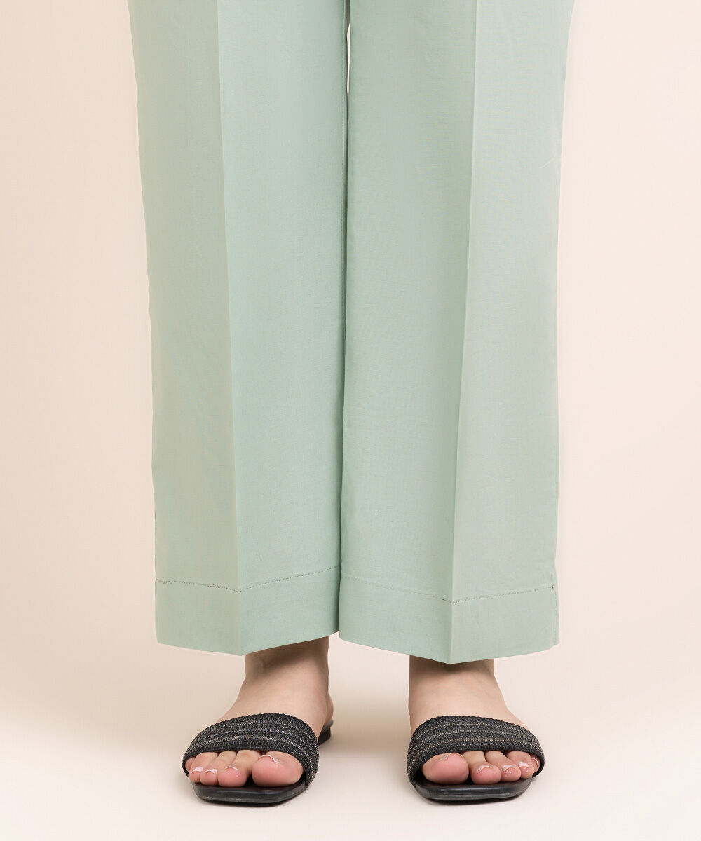 Woman - Green Solid Cambric Straight Pants