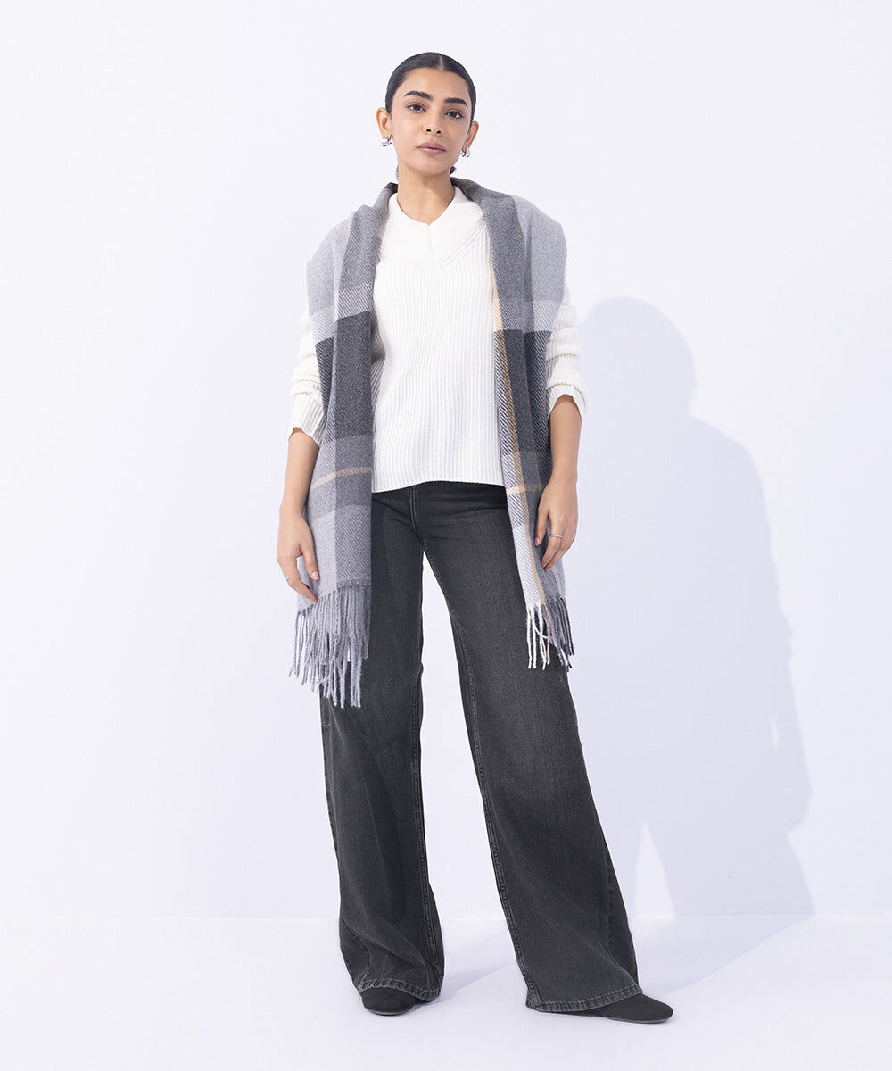 Woman - Grey Soft Woven Scarf