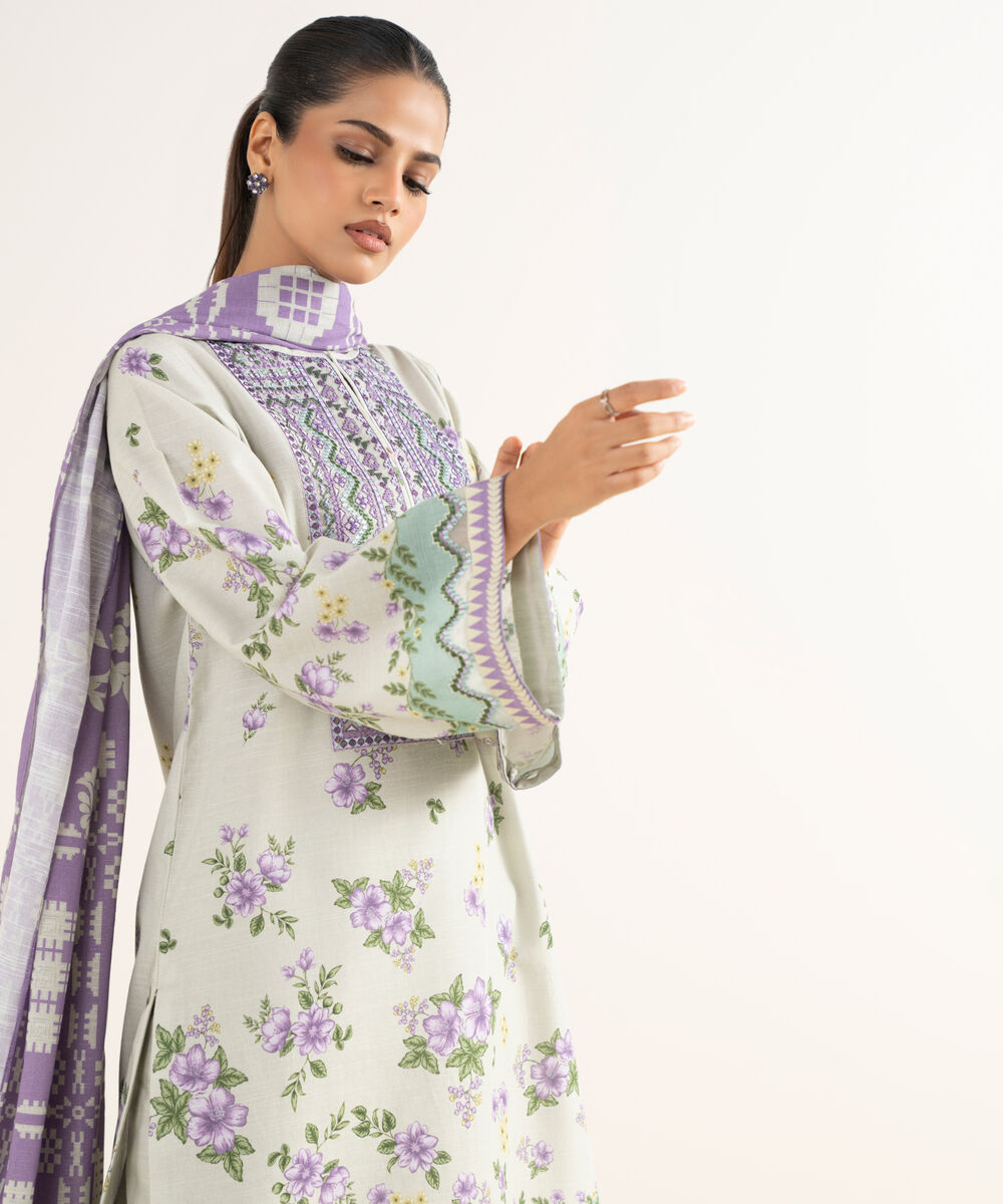 Women's Unstitched Khaddar Embroidered Purple 3 Piece Suit