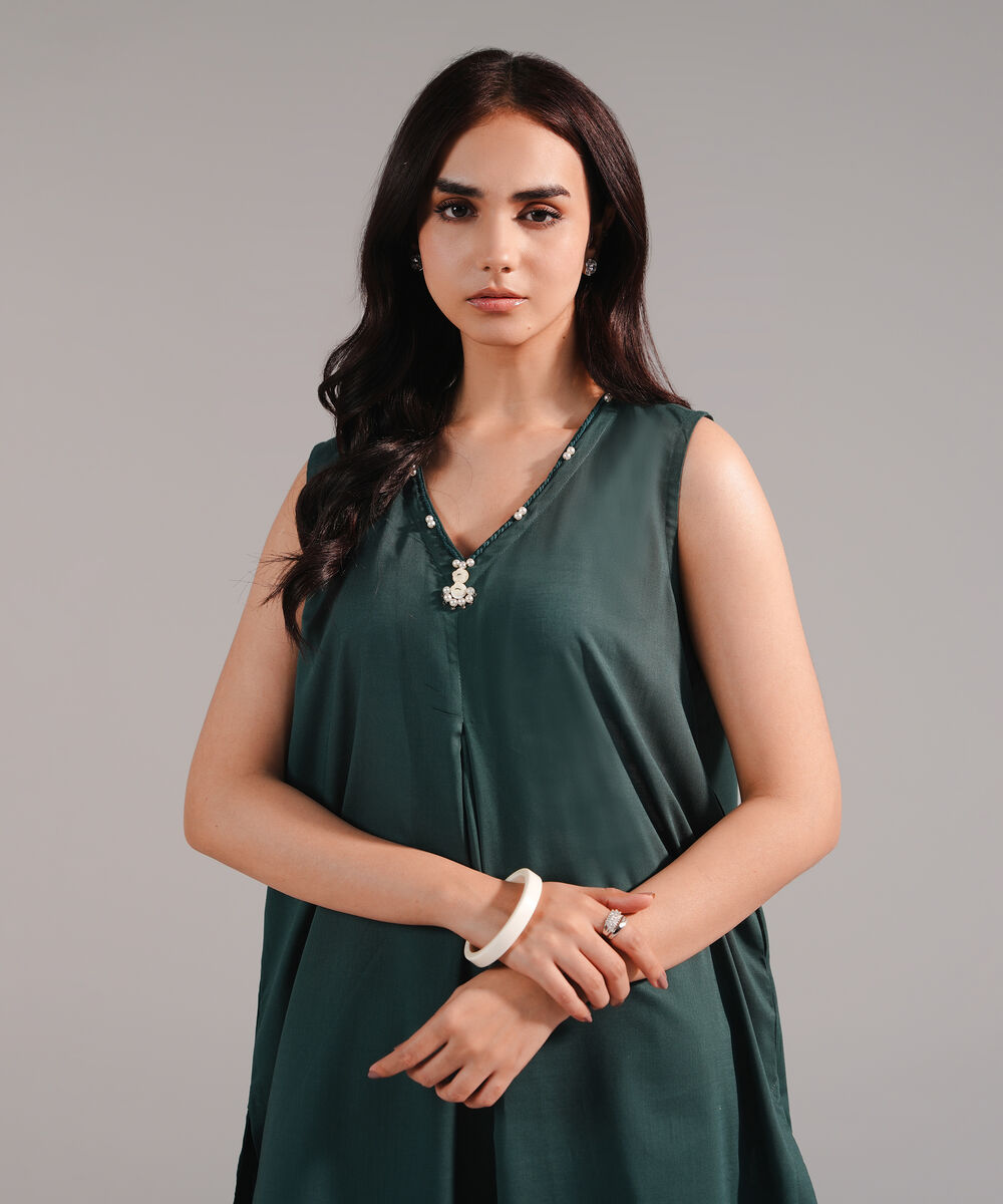 Women's RTW Crosshatch Solid Dark Green Straight Shirt