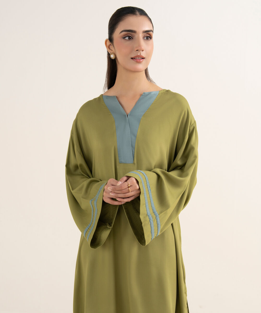 Women's RTW Bedford Solid Green Drop Shoulder Shirt