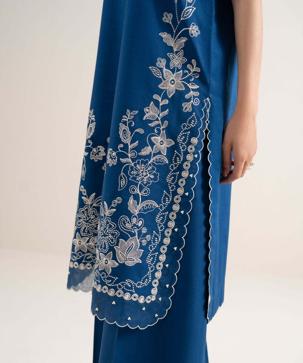 Women's Unstitched Slub Lawn Embroidered Teal Blue 3 Piece Suit