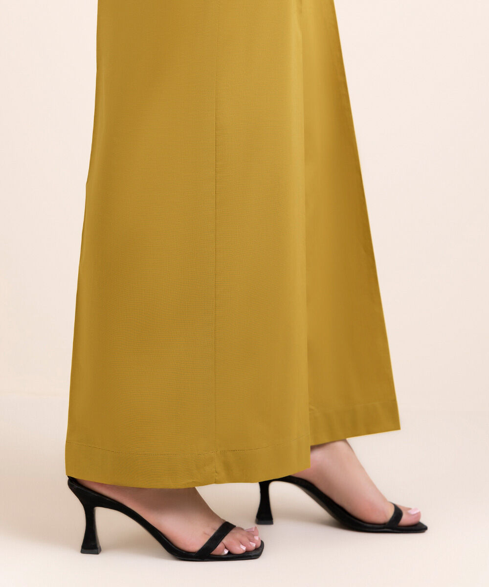 Woman - Yellow Solid Cambric Culottes