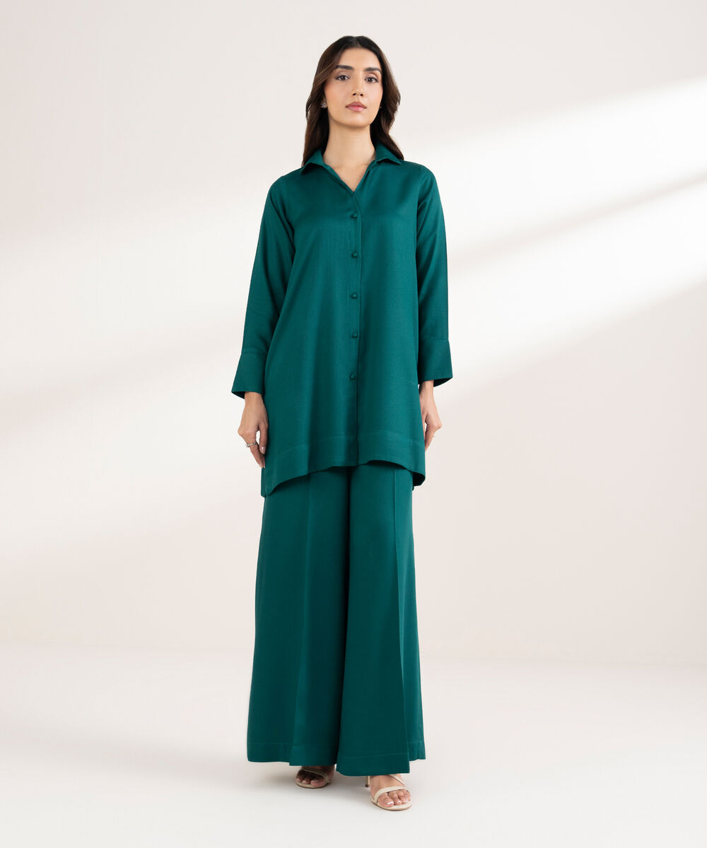 Women's RTW Bedford Solid Button Down Blue Shirt