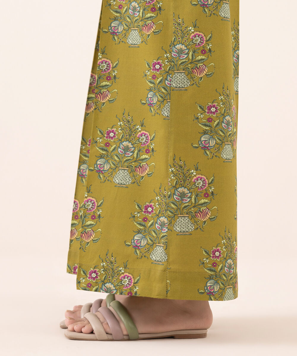 Women's RTW Cambric Green Printed Flared Pants