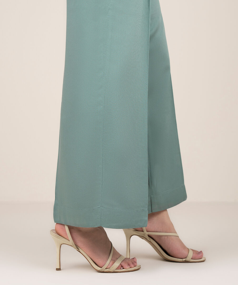 Women's RTW Bedford Solid Blue Culottes