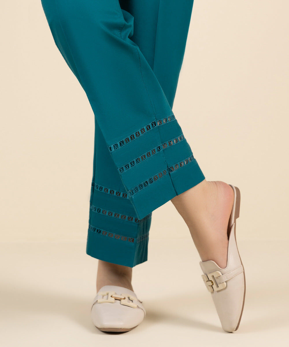 Woman - Green Solid Cambric Straight Pants
