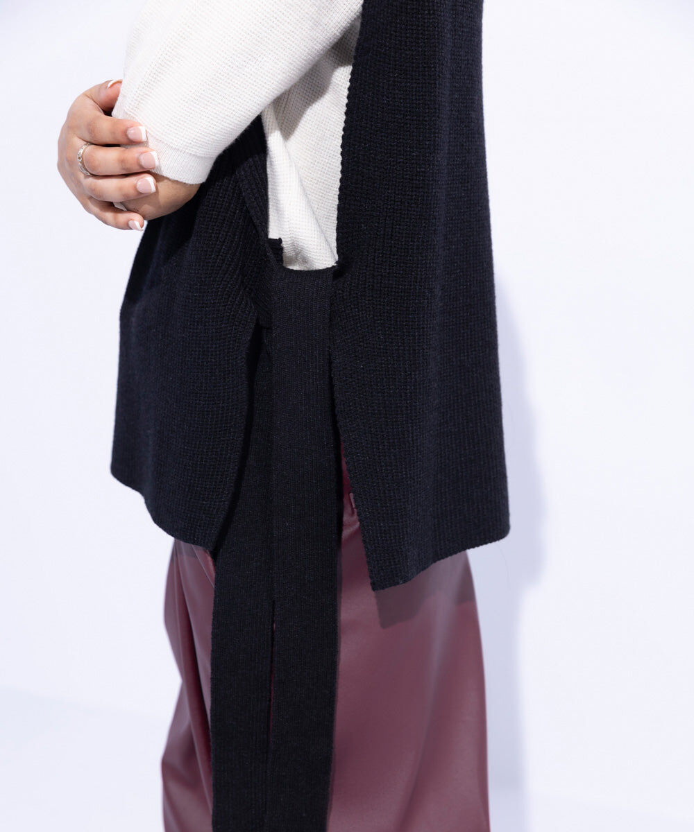 Woman - Black Turtle Neck Sweater Vest