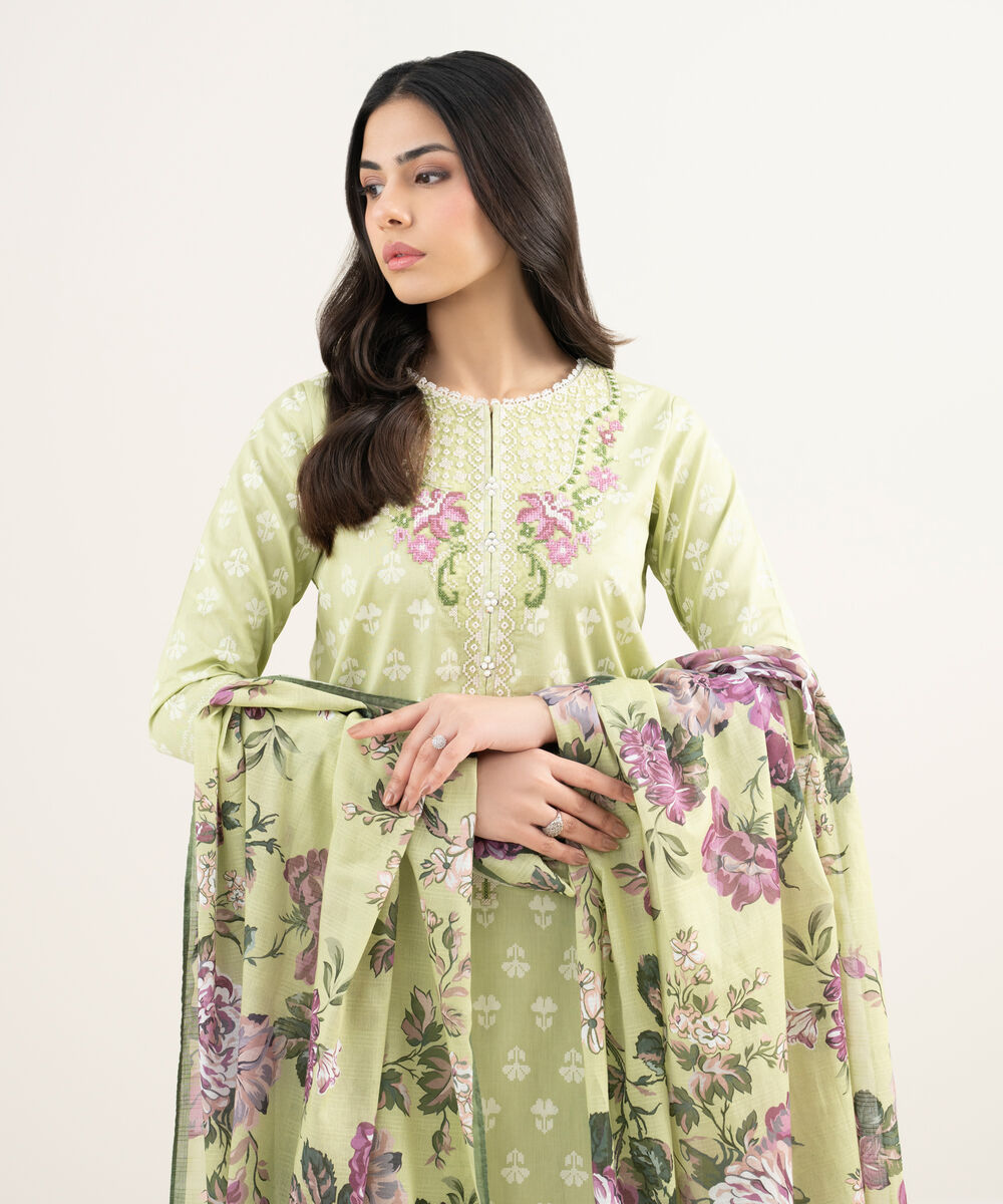 Women's Unstitched Lawn Embroidered Green 3 Piece Suit