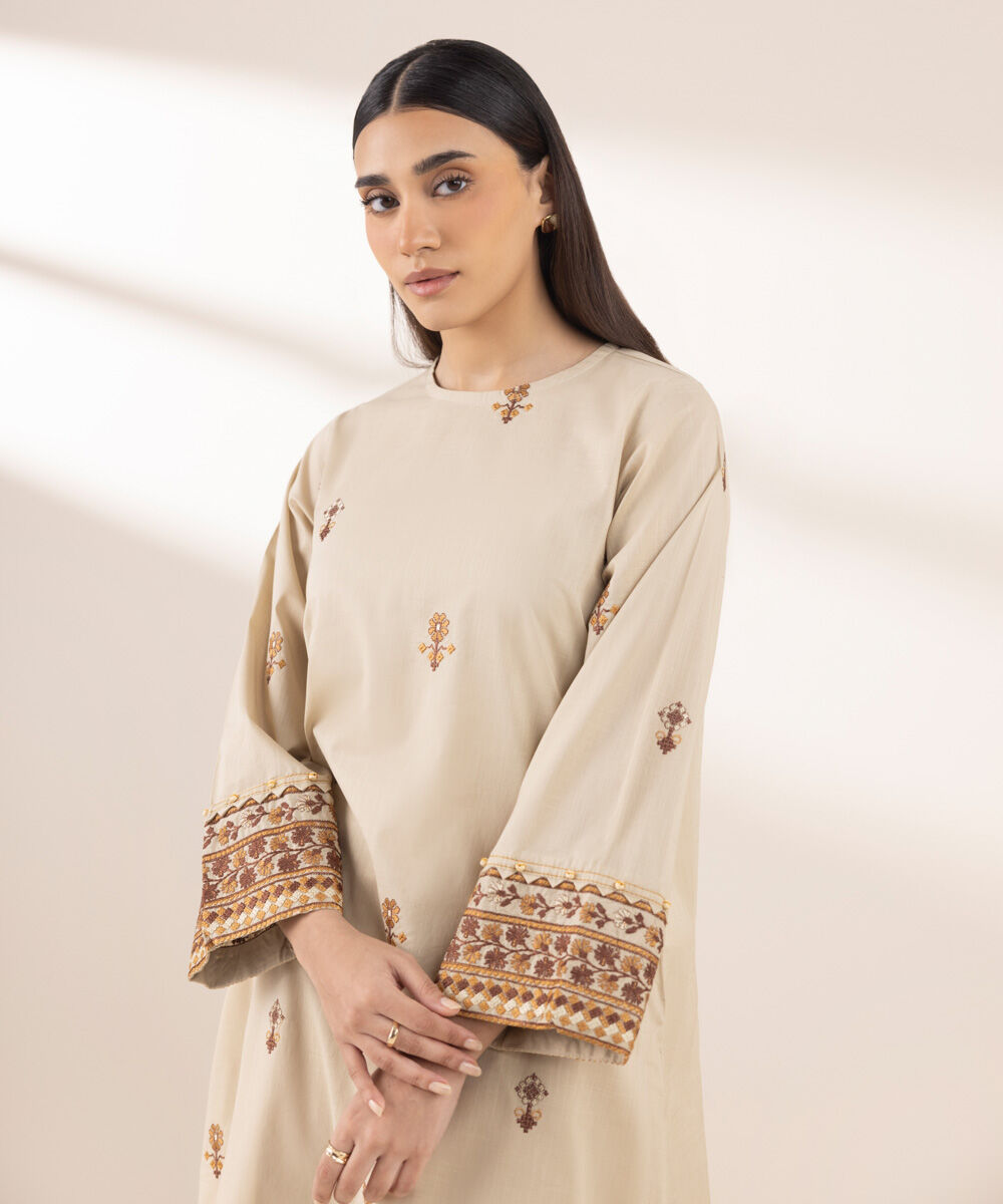 Women's RTW Cross Hatch Beige Embroidered A-Line Shirt