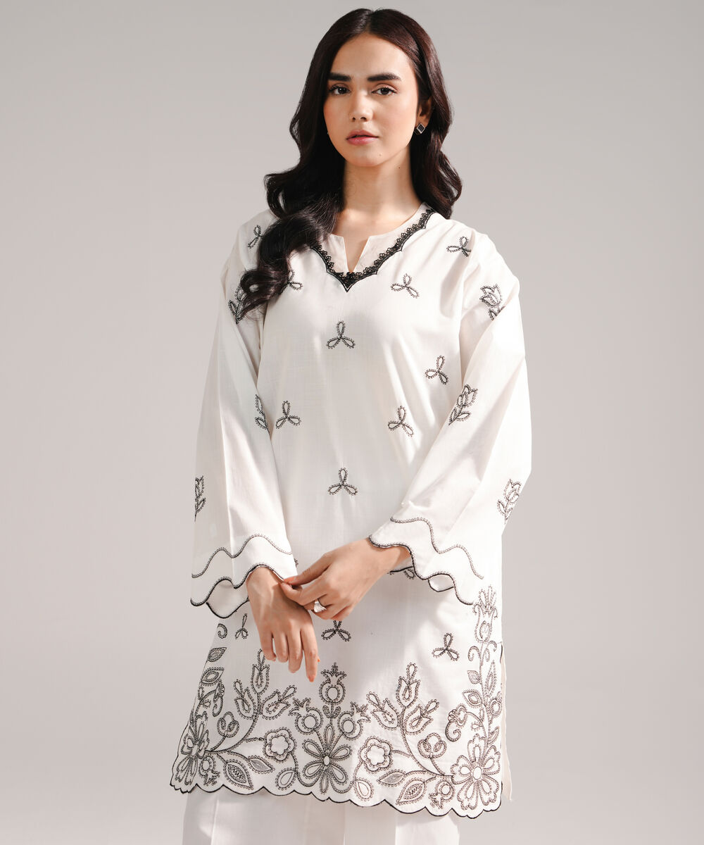 Women's RTW Cross Hatch Embroidered White Straight Shirt